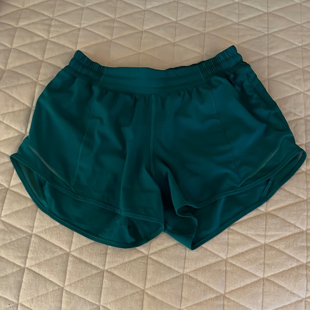Lululemon hotty hot shorts 4 inch high rise